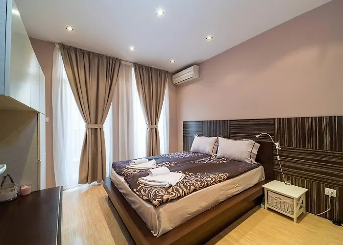 Ohrid 2bdr Διαμέρισμα *