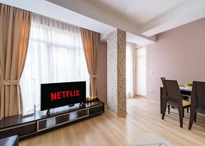 Ohrid 2bdr Διαμέρισμα *