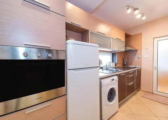 公寓 Ohrid 2bdr 瓦爾納